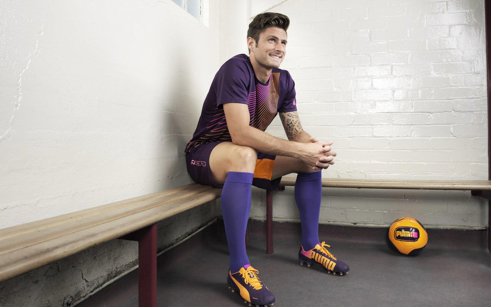 鱼缸德比引爆欧战新看点，贝蒂斯主场力克强敌，桑乔安东尼或会师决赛引热议