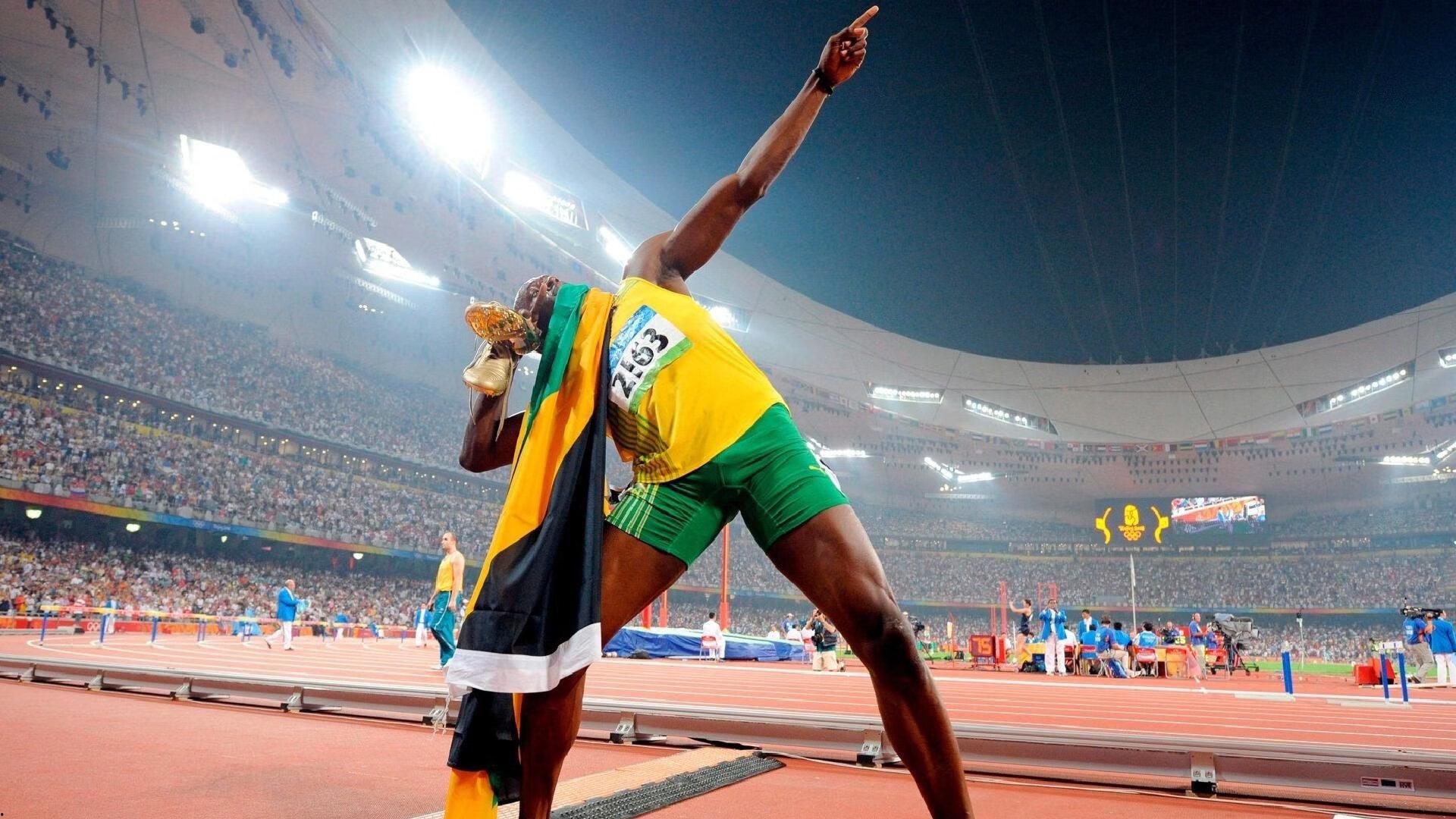 库里盛赞火箭队，步入正轨绝对前途无量，树立信心与身份认同感是关键